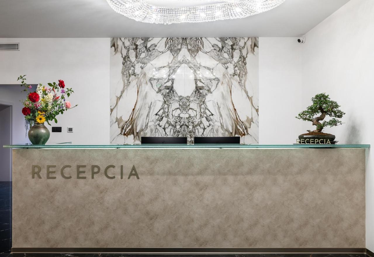 Hotel Zemplen Михайлівці Екстер'єр фото